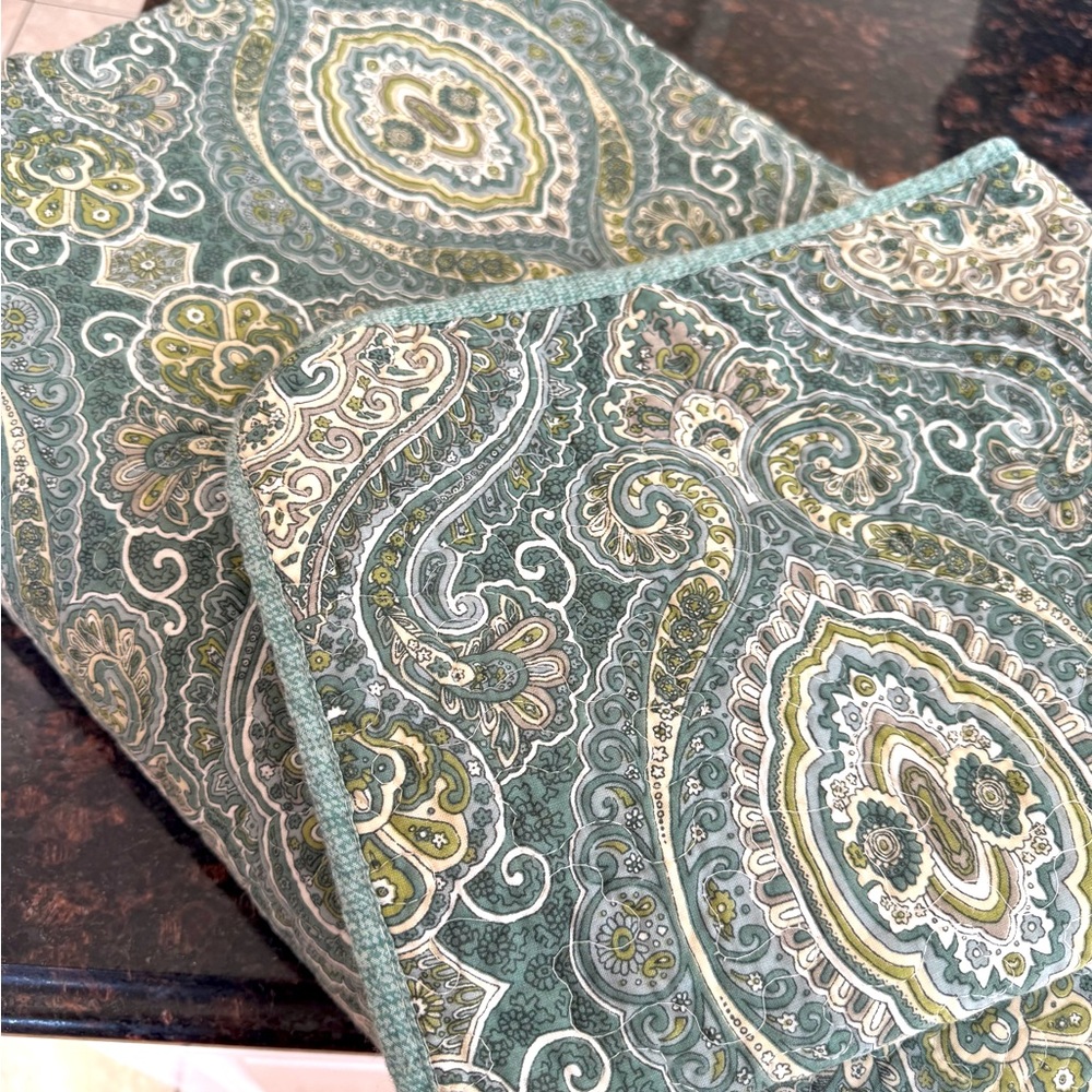 Tommy Bahama Queen Quilt